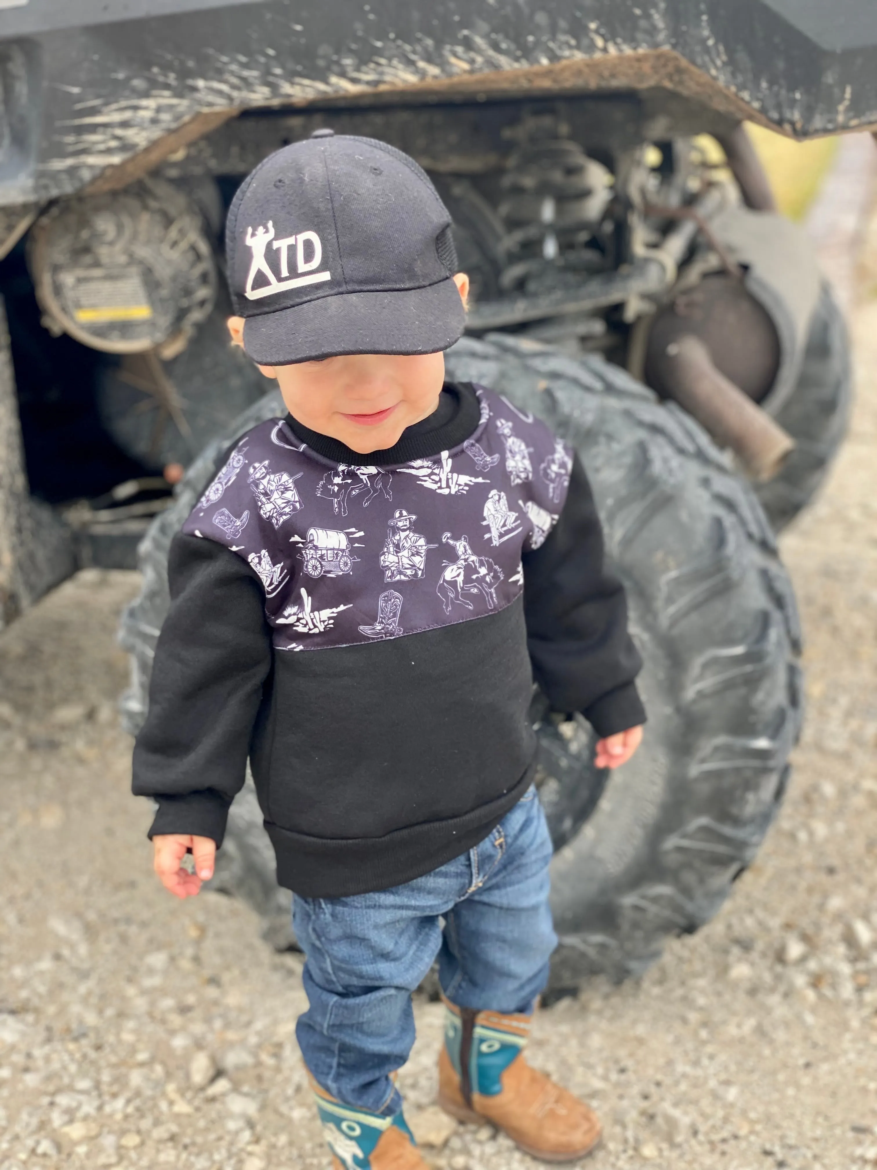 Black Outlaw Western Pullover (2T-5T)
