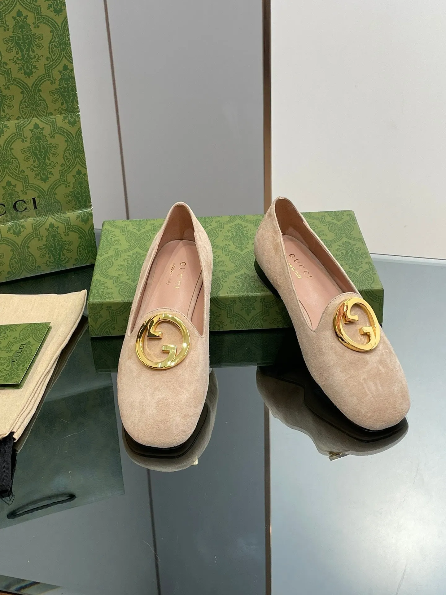 BLONDIE LOGO-PLAQUE LOAFERS IN ECRU BEIGE SUEDE WITH GOLD HARDWARE
