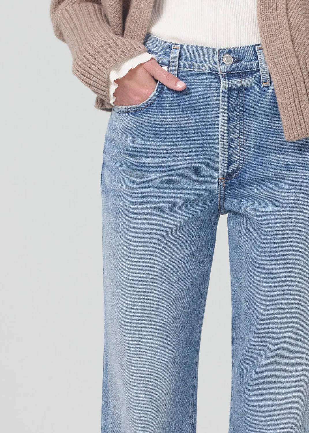 Emery Crop Relaxed Straight in Crescent