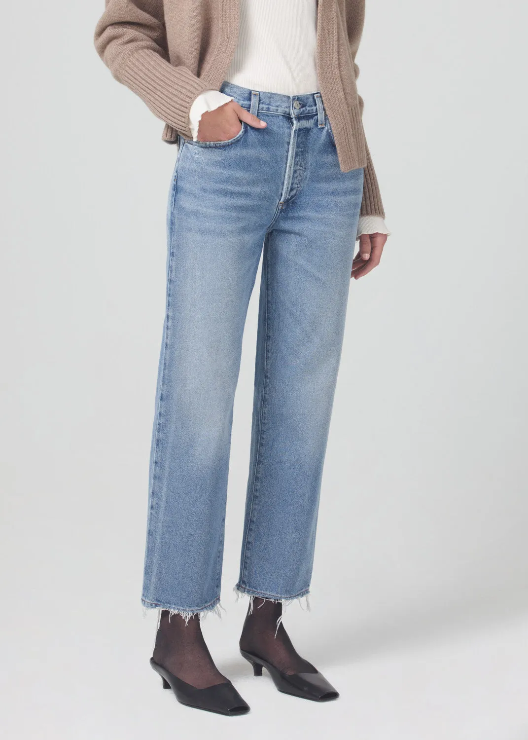 Emery Crop Relaxed Straight in Crescent
