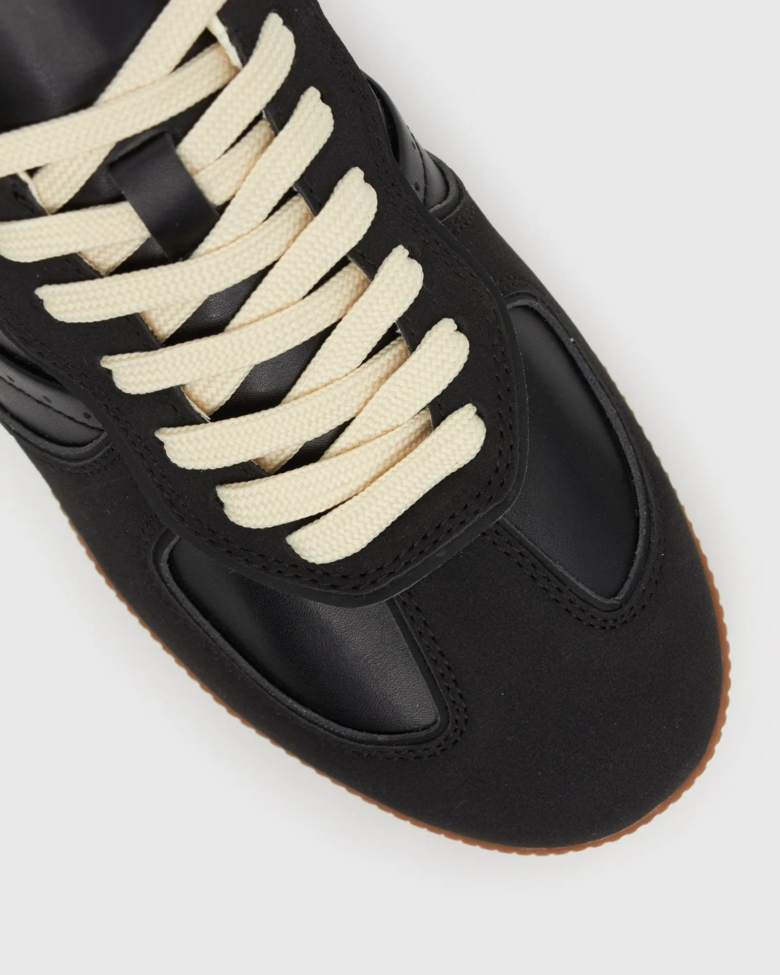 JUSTIN Low-Top Sneakers