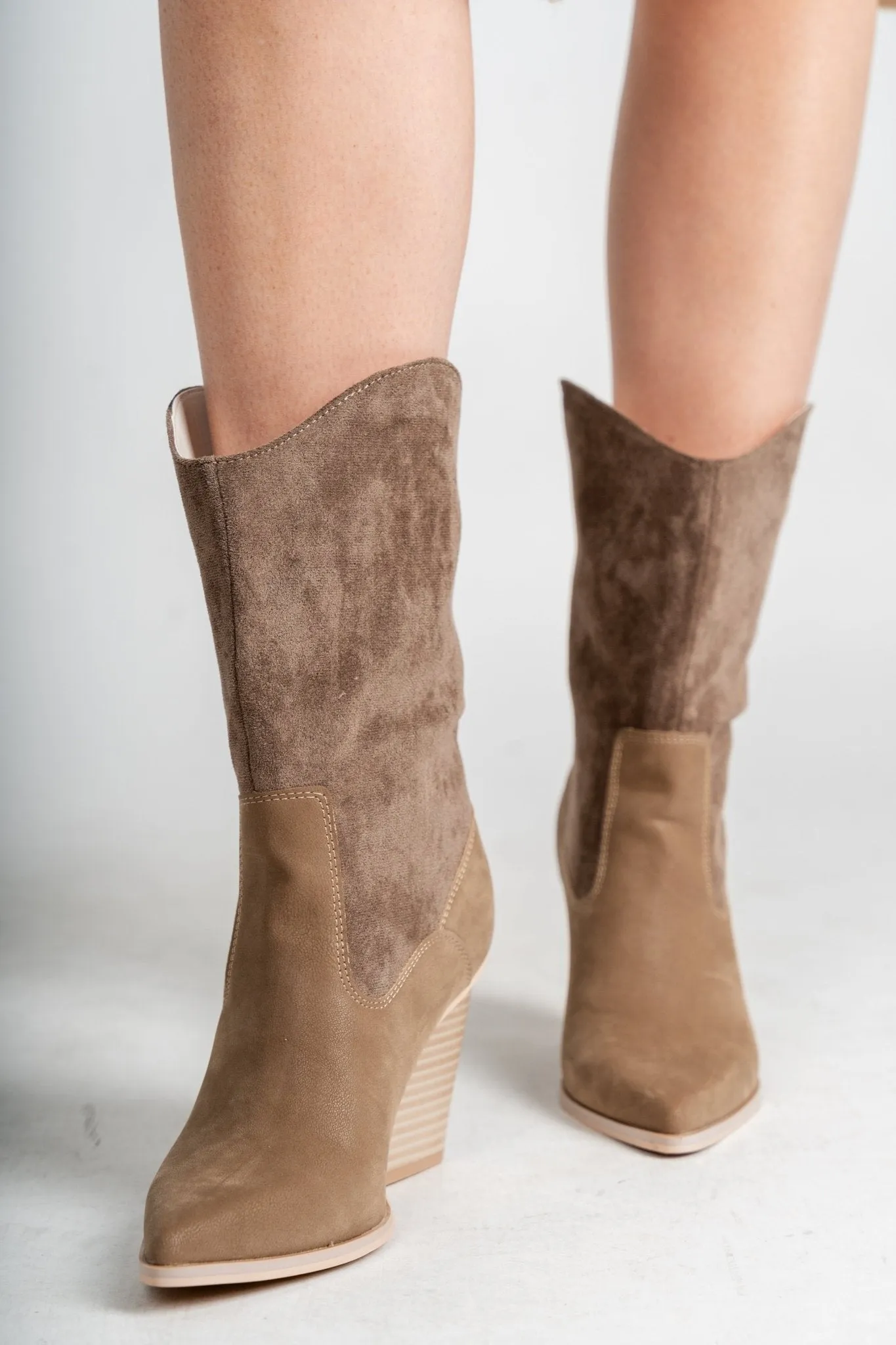 Marseille loose fit boot dark taupe