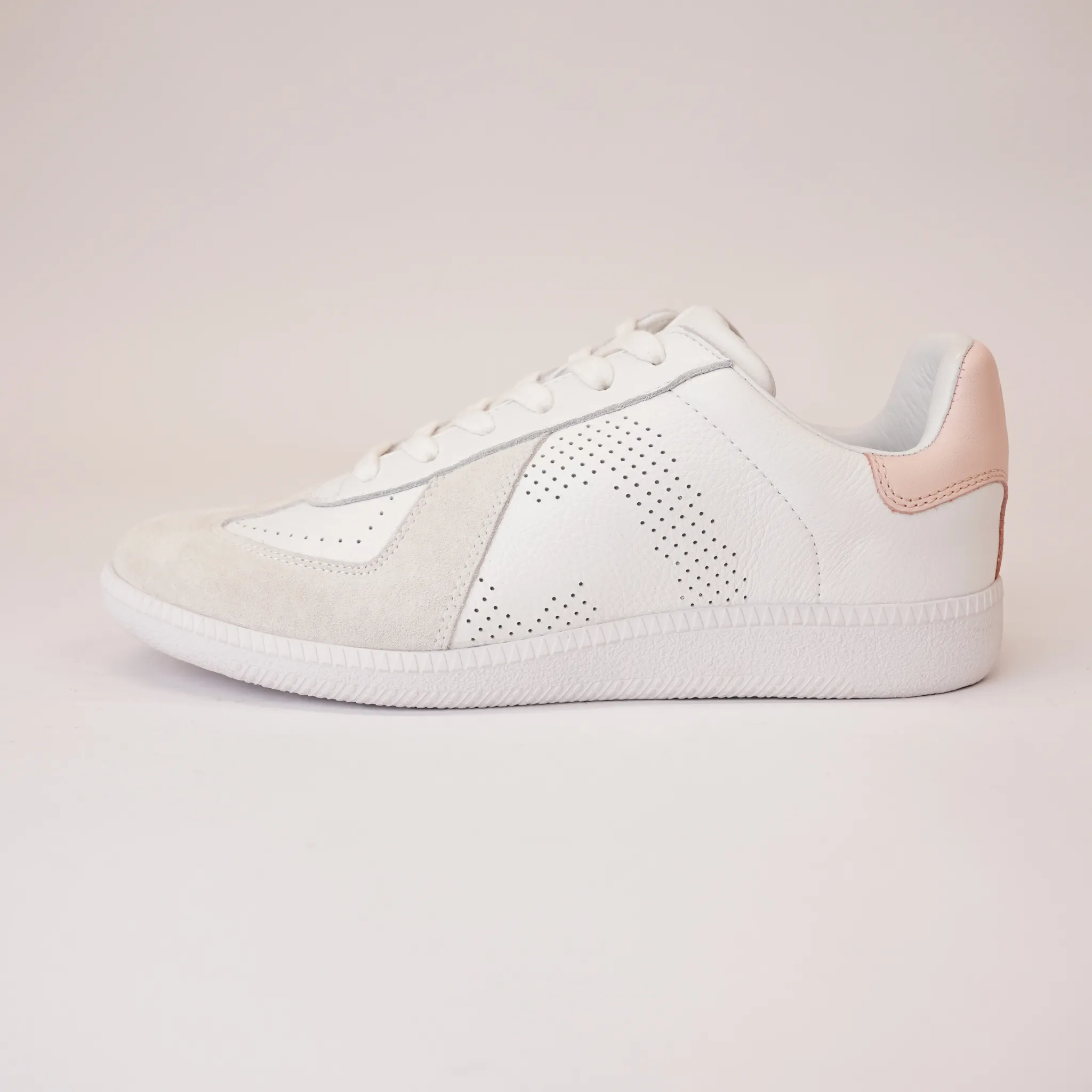 Pace 2 White/Snow Pink Leather Sneakers