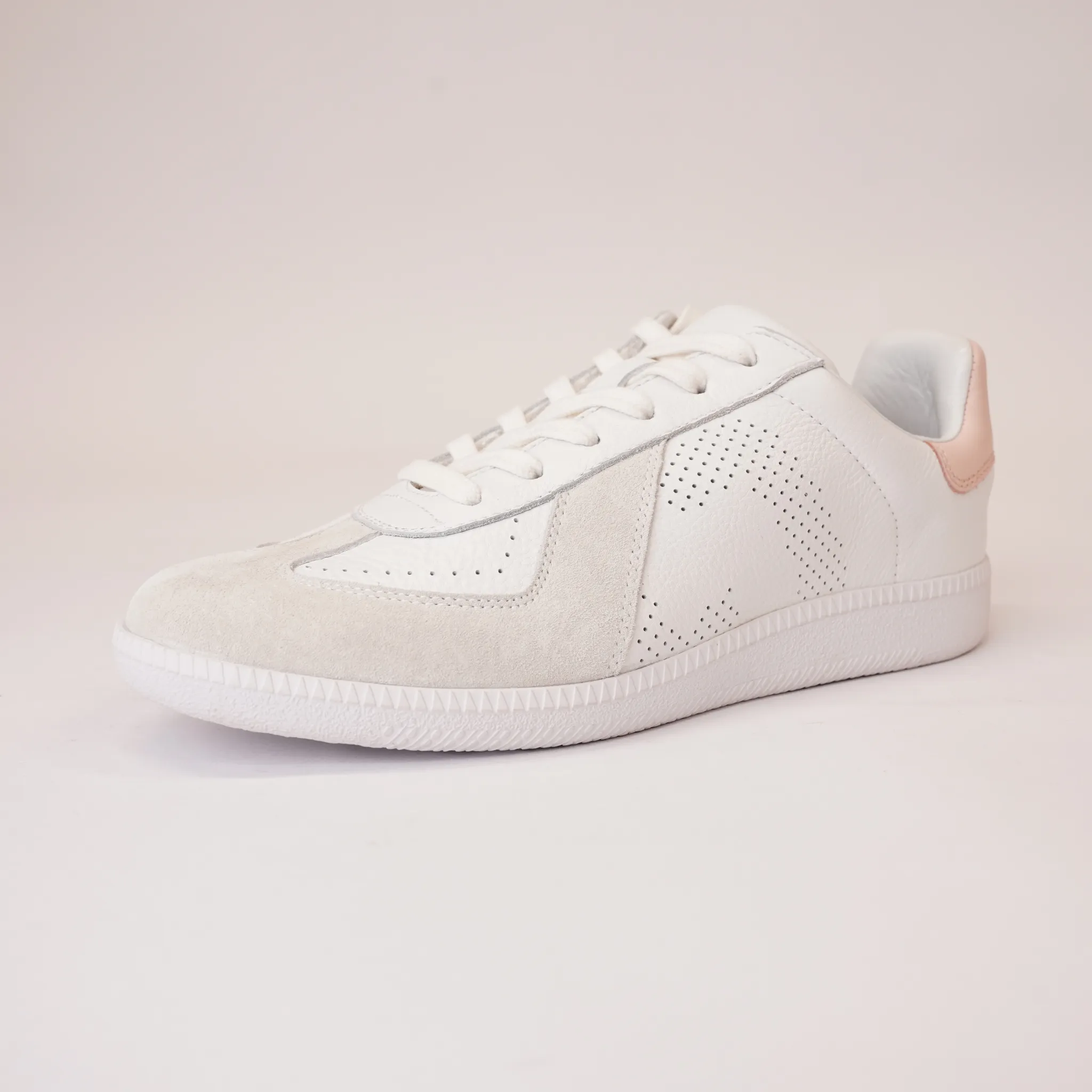 Pace 2 White/Snow Pink Leather Sneakers